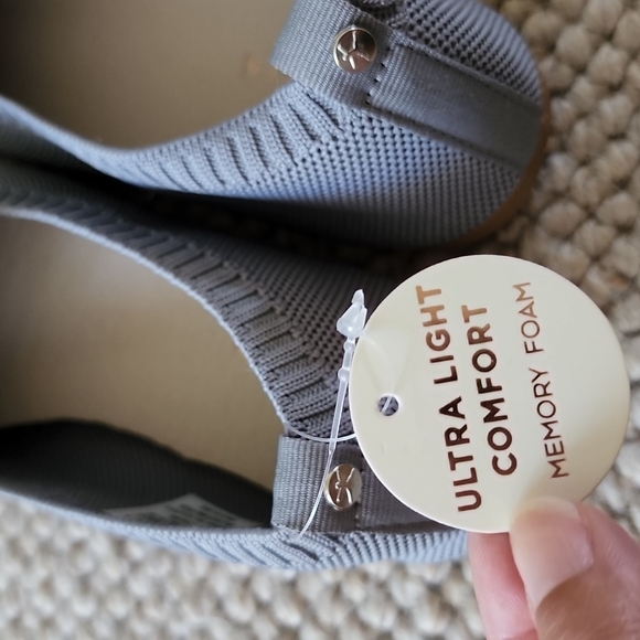 Danskin Blue Flats size 6.5 NWT - Picture 5 of 5